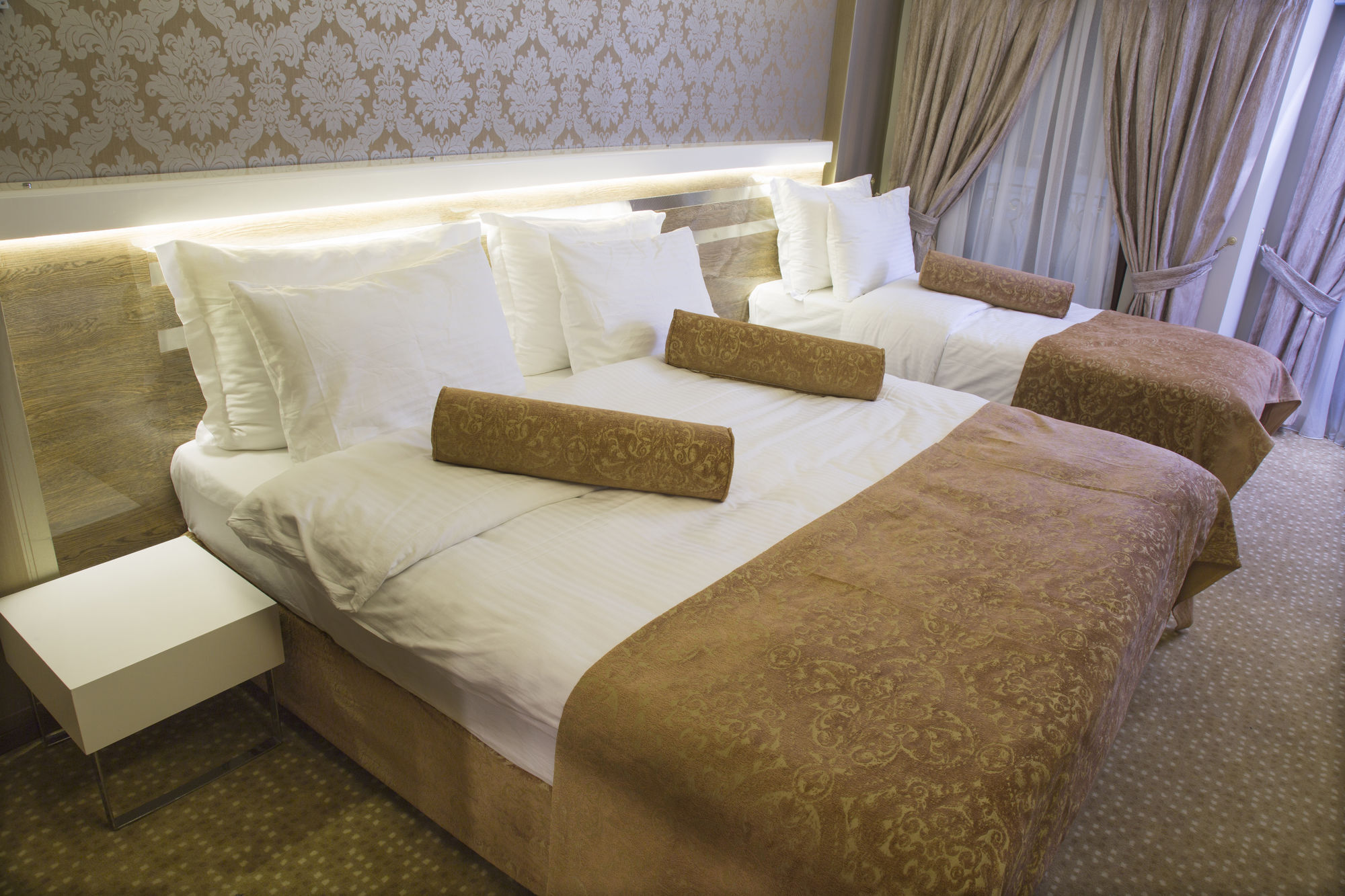 Golden Rain Hotel Old City Istanboel Buitenkant foto